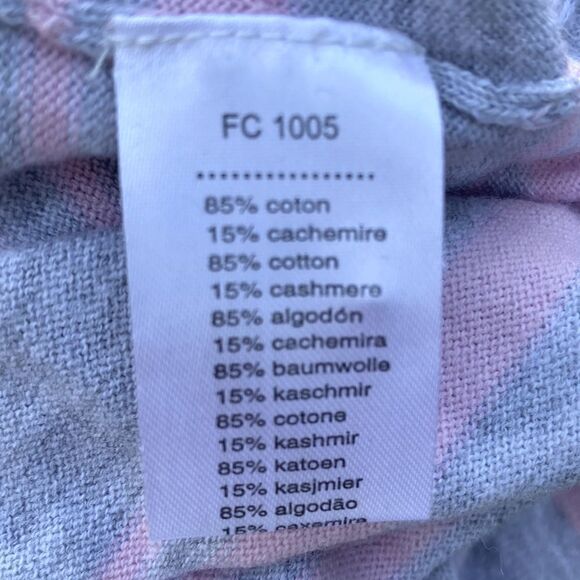 Lacoste Pink/Gray Cashmere Blend V-Neck Hoodie/Sweater. Small/4 (Euro 36). EUC - Picture 4 of 5